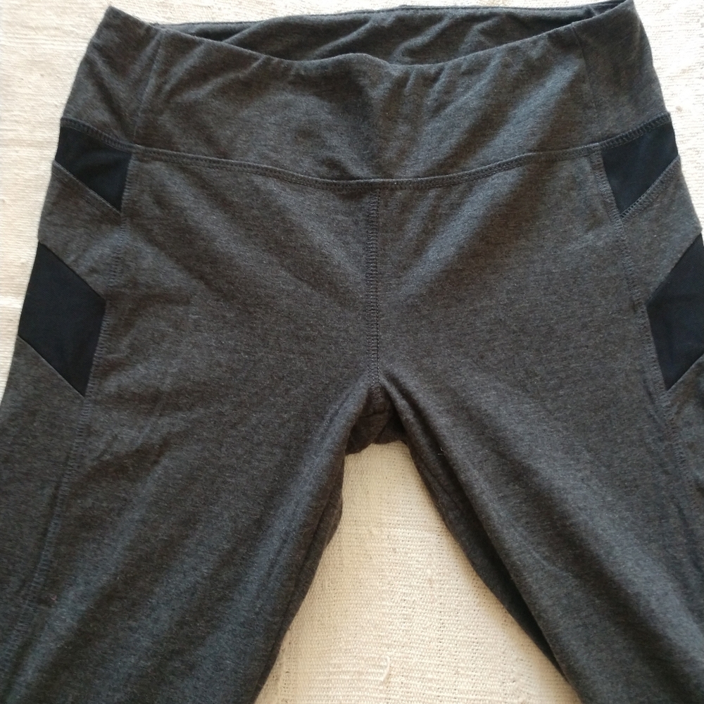 OMT Active Yoga Crop Pants